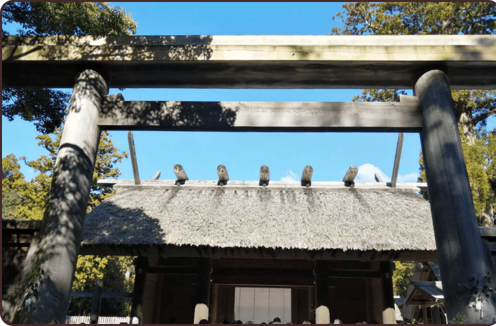 豊受大明神の鳥居につきました。